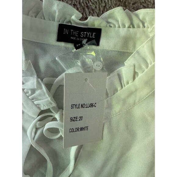 In The Style x Lorna Luxe ruffle trim blouse in white Size 20 New - Picture 7 of 16